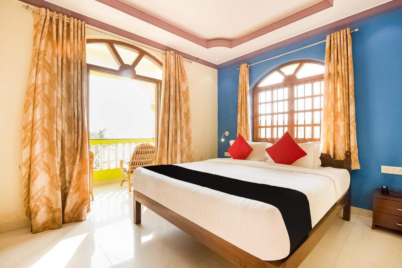 Resort Larios Holidays *
