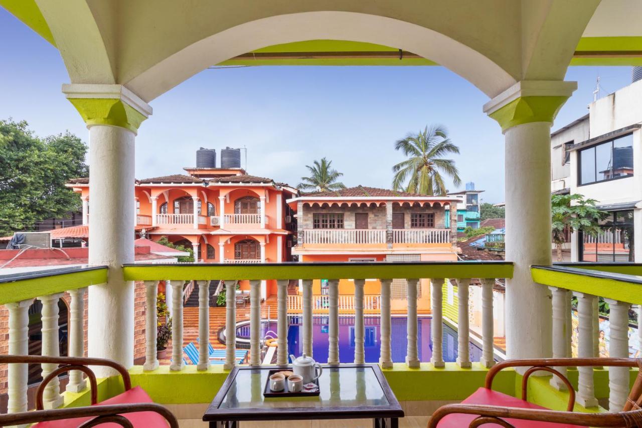 Larios Holidays Baga