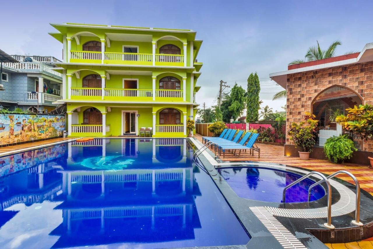 Resort Larios Holidays *